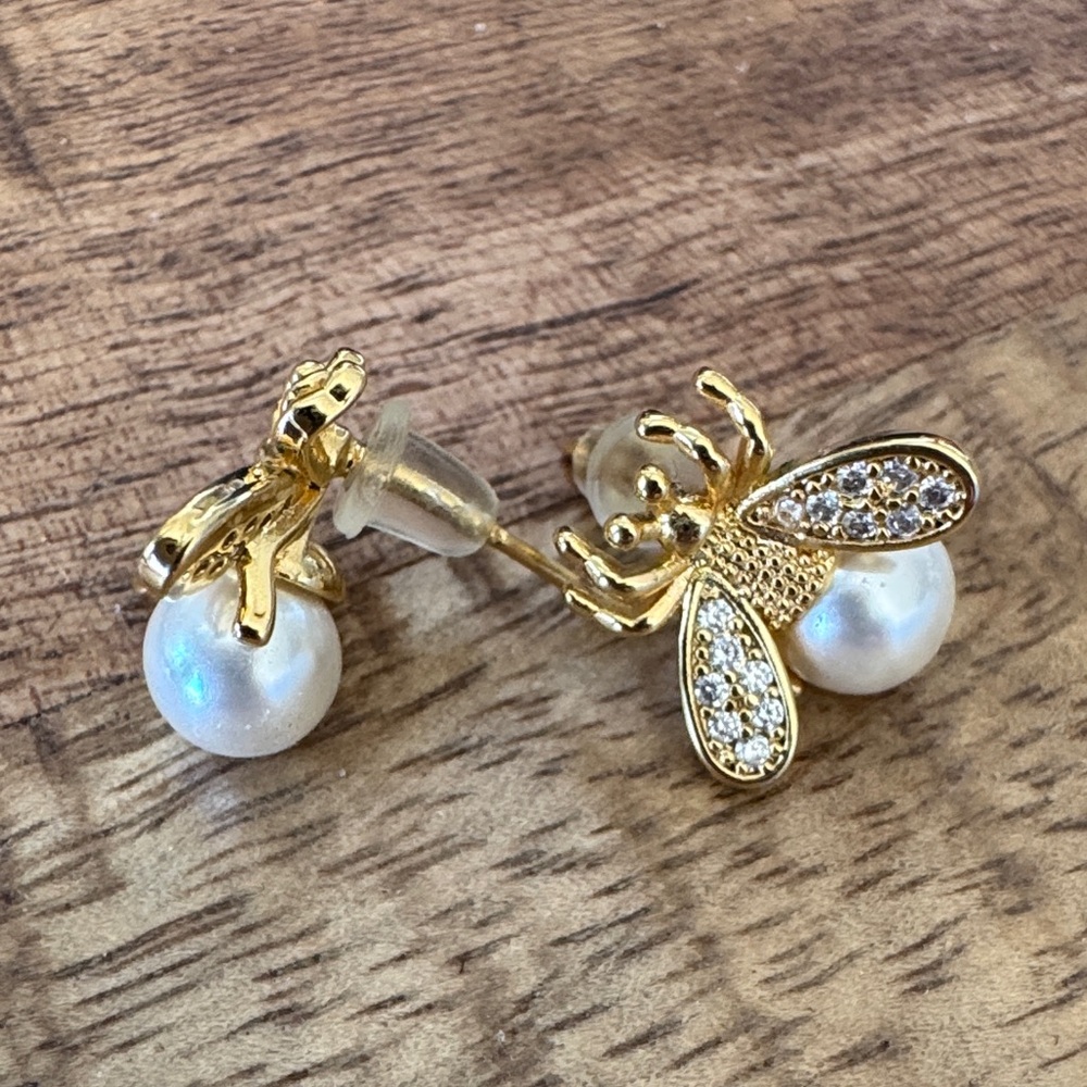 Gold Bee Pearl Earrings